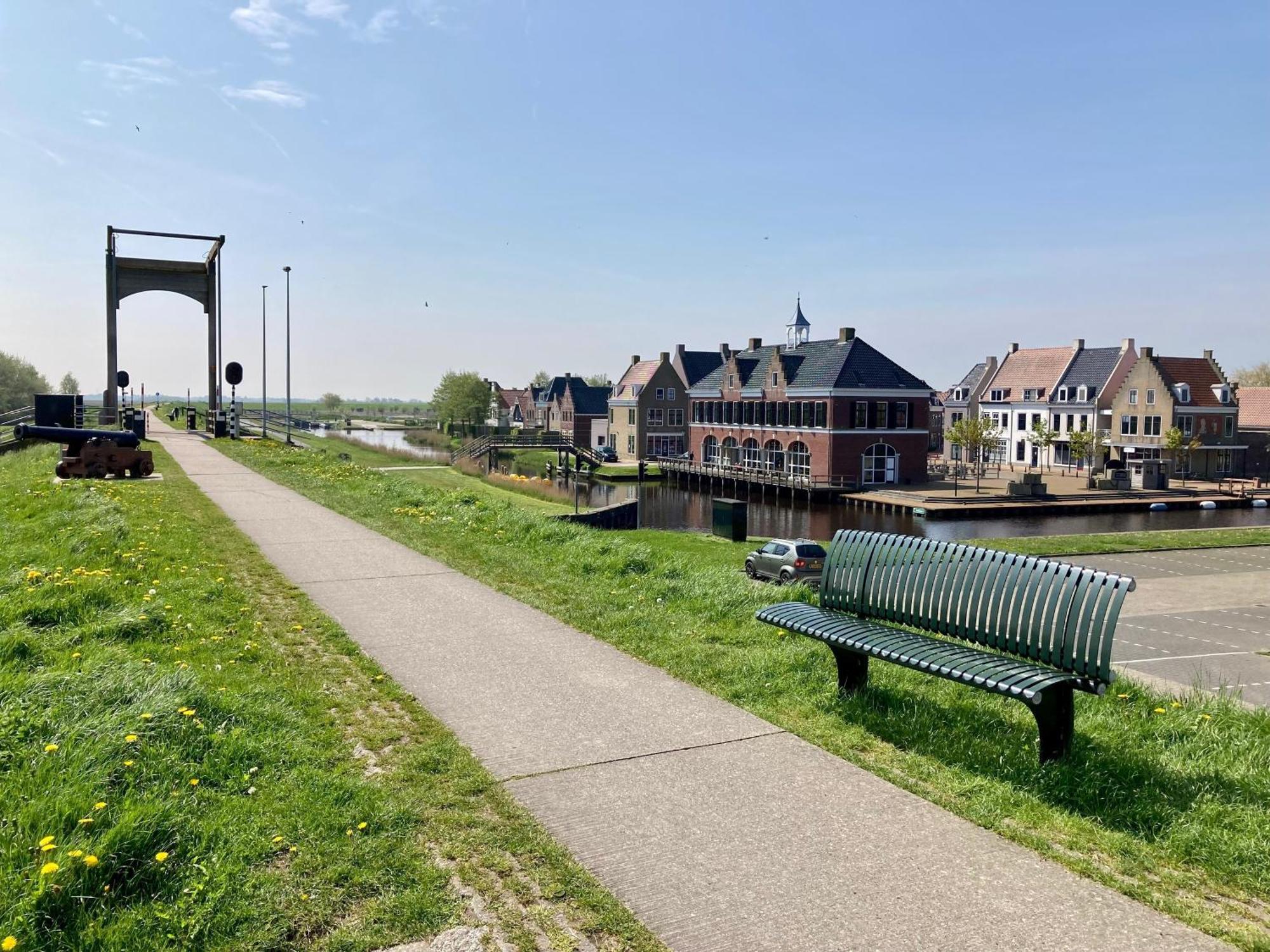 Leonie 6 Pers Holiday Home With A Large Garden Close To The Lauwersmeer Anjum 外观 照片